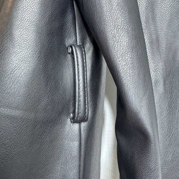 BLASHE Faux Leather Black Long Sleeve Top Shacket with Puffy Shoulders - Picture 8 of 9